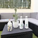 Вілла Modern Townhouse With Pool Access Адехе