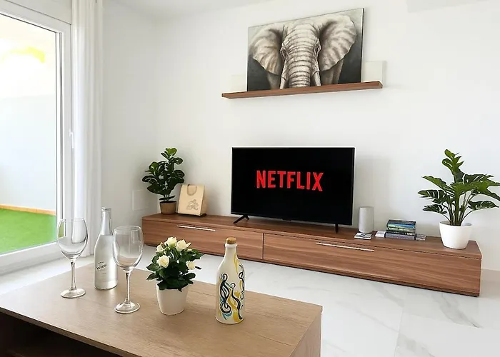 Villa Modern Townhouse With Pool Access