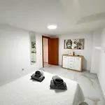 Willa Modern Townhouse With Pool Access Costa Adeje (Tenerife)